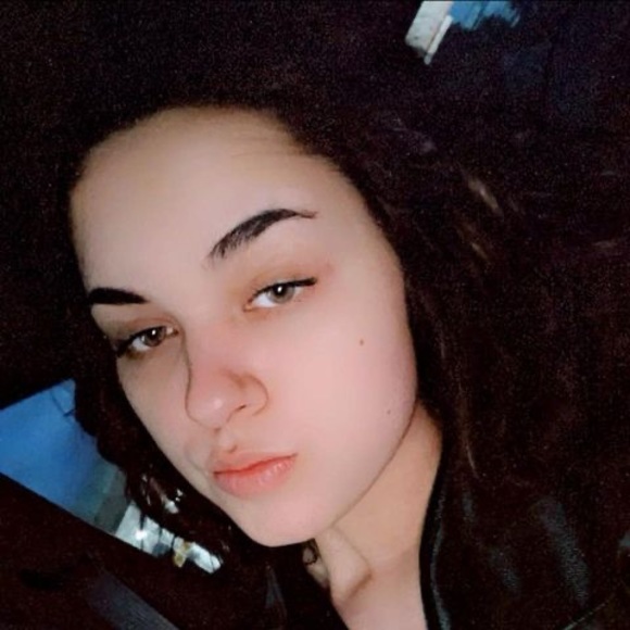 Meet your Posher, Faith - Picture 1 of 1